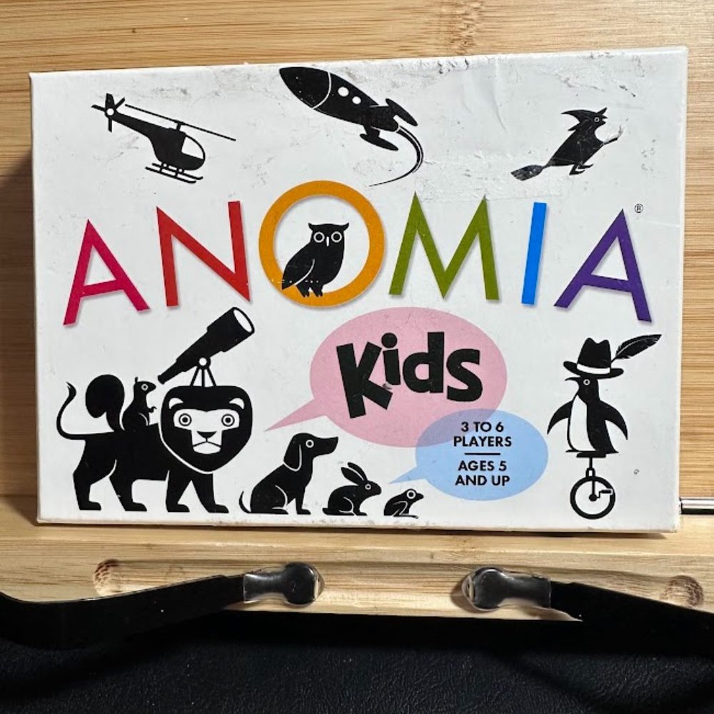 Anomia Kids Card Game Fun Trivia Everest Family Children Alliterative Matching